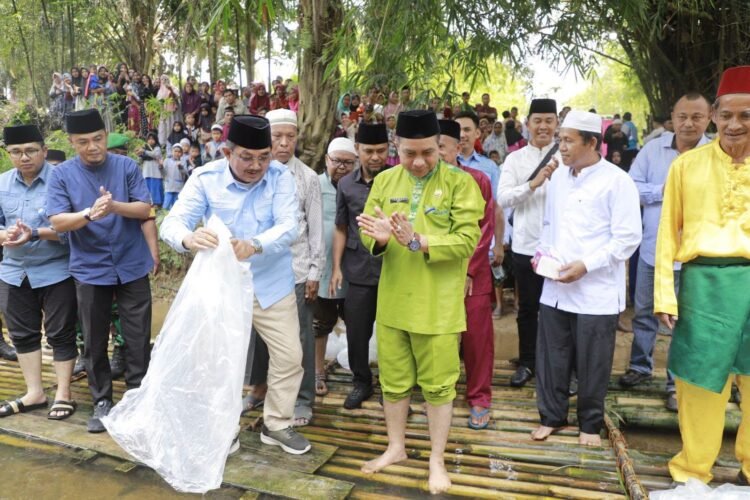 Bupati Tanjab Barat Resmikan “Lubuk Larangan”